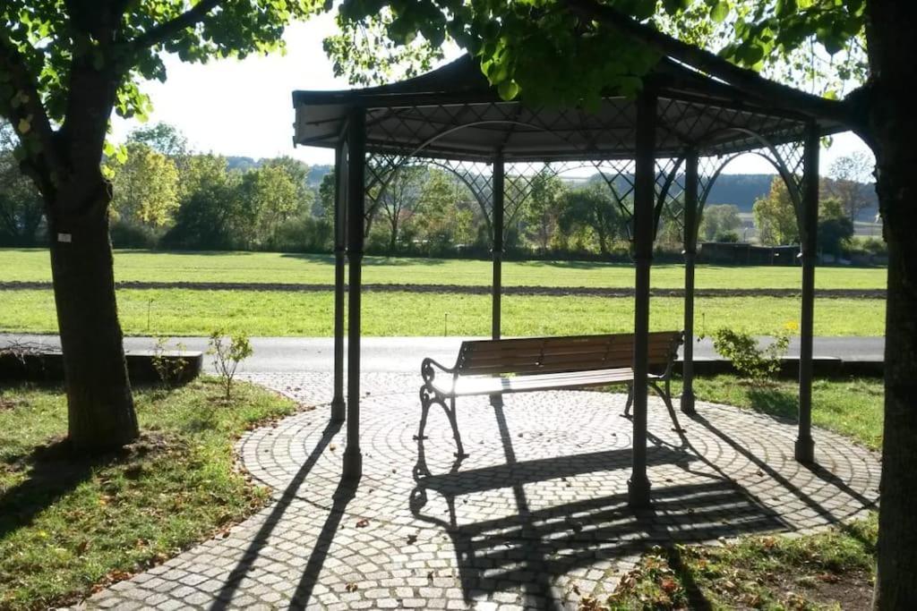 Zeit Fuer Dich Lägenhet Himmelkron Exteriör bild